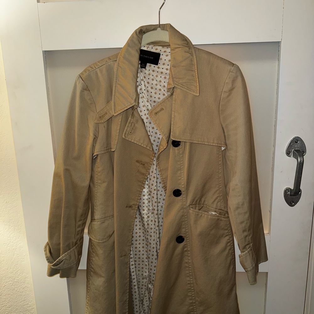 Ann Taylor Tan Trench Coat XS